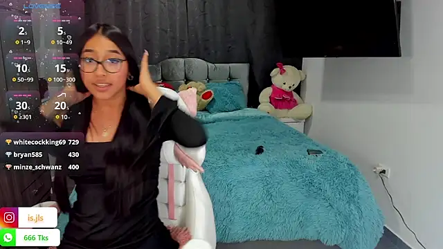 Snapshot of isa_bellaa0 chatting on 01/25/25, 02:58 isa bellaa0 online show from 01/25/25, 02:58