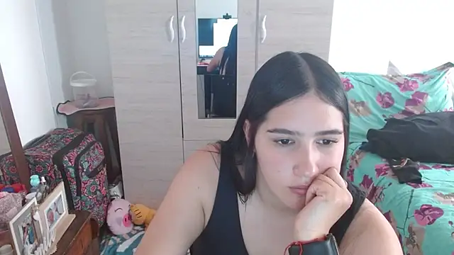 Naomi D online show from 04/19/26, 08:33