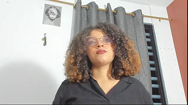 Ada gales  online show from 11/24/25, 04:45