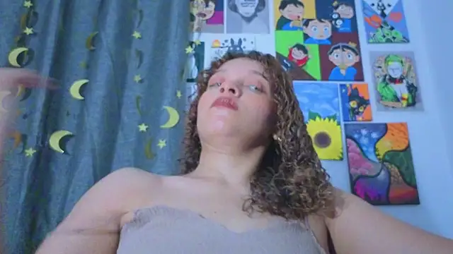 Snapshot of Ada_gales_ chatting on 05/05/26, 04:31 Ada gales online show from 05/05/26, 04:31