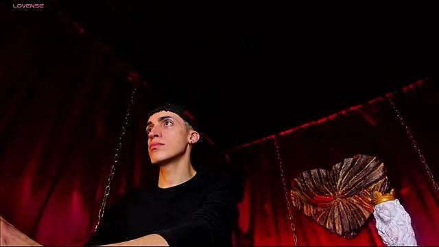 Angel Snowhotxxx online show from 12/18/24, 10:02