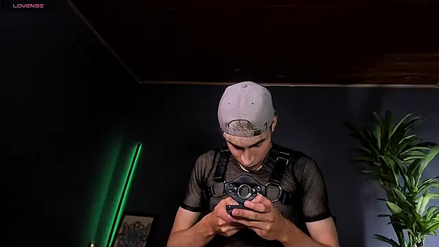 Angel Snowhotxxx online show from 11/28/25, 11:18