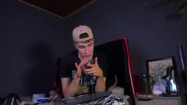 Angel Snowhotxxx online show from 04/15/26, 01:23