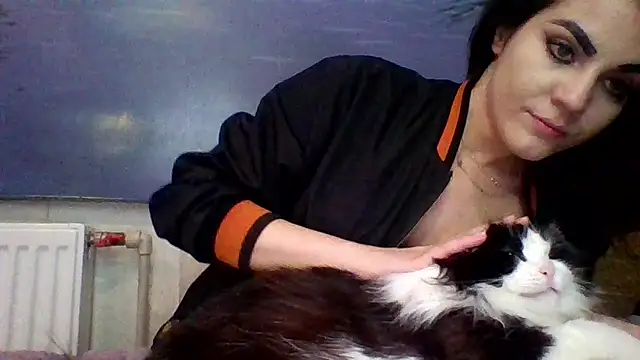 AliceTailor online show from 04/15/26, 09:37