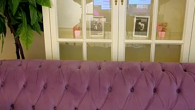 IceDanielles online show from 03/25/26, 01:39