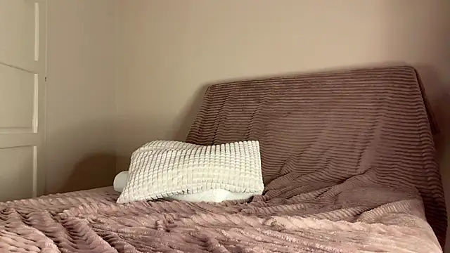 Snapshot of itsmaxxbaby_ chatting on 01/17/26, 05:34 itsmaxxbaby online show from 01/17/26, 05:34