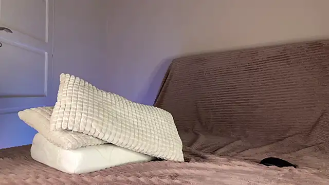 Snapshot of itsmaxxbaby_ chatting on 02/07/26, 06:50 itsmaxxbaby online show from 02/07/26, 06:50