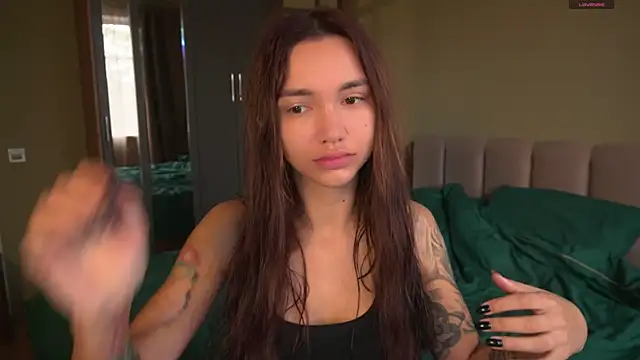 Teo Rose online show from 10/10/25, 06:34