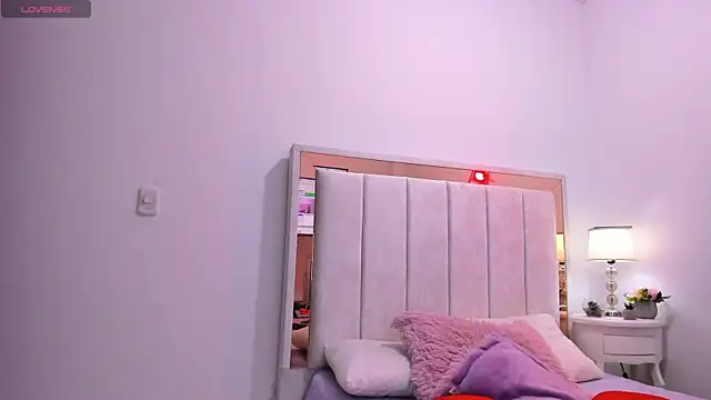 michelle madson  online show from 12/18/24, 01:45