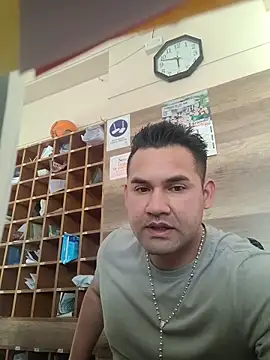 Snapshot of Maximil56 chatting on 10/09/25, 08:40 Maximil56 online show from 10/09/25, 08:40