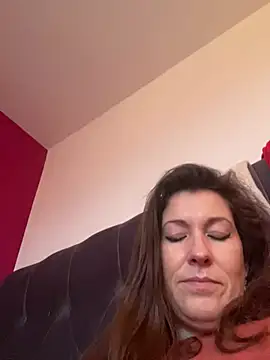 Lwhite1 online show from 02/11/25, 04:02