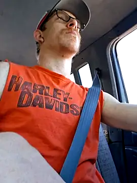 REDHAMMER  online show from 04/25/26, 02:58