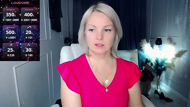 Juarnea online show from 12/20/25, 11:23