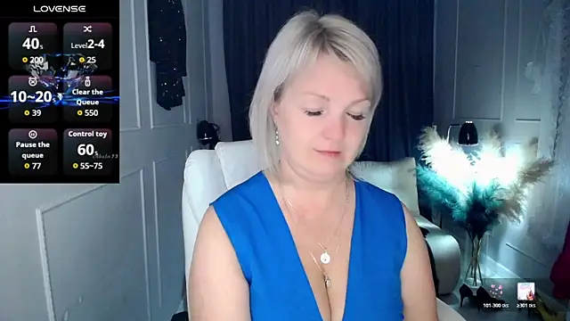 Snapshot of Juarnea chatting on 05/08/26, 02:06 Juarnea online show from 05/08/26, 02:06