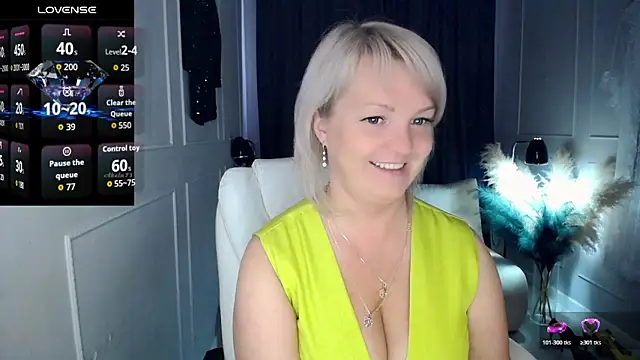 Snapshot of Juarnea chatting on 05/20/26, 09:26 Juarnea online show from 05/20/26, 09:26