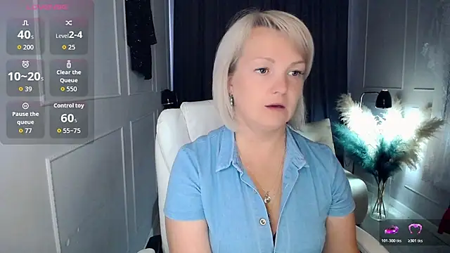 Snapshot of Juarnea chatting on 06/04/26, 10:21 Juarnea online show from 06/04/26, 10:21
