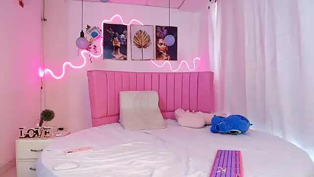 Azul horney online show from 02/12/25, 09:01