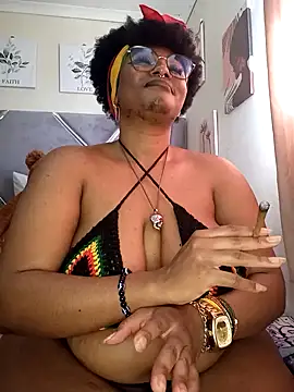 CocoBootyyy online show from 09/18/25, 08:27