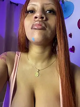 Snapshot of Charlotee_ chatting on 03/19/25, 04:47 Charlotee  online show from 03/19/25, 04:47