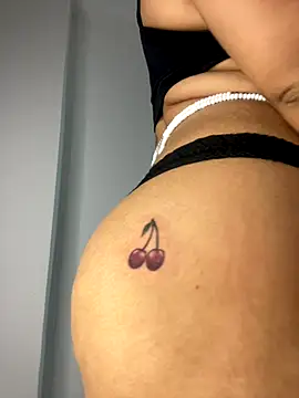 Snapshot of Charlotee_ chatting on 10/12/25, 08:35 Charlotee  online show from 10/12/25, 08:35