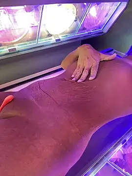 Snapshot of vixendoll87 chatting on 01/19/25, 10:39 vixendoll87 online show from 01/19/25, 10:39