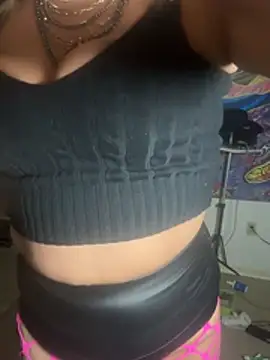 Snapshot of vixendoll87 chatting on 02/07/26, 05:55 vixendoll87 online show from 02/07/26, 05:55