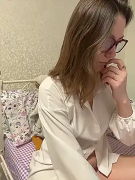 BeatriceTender online show from 03/09/26, 08:35