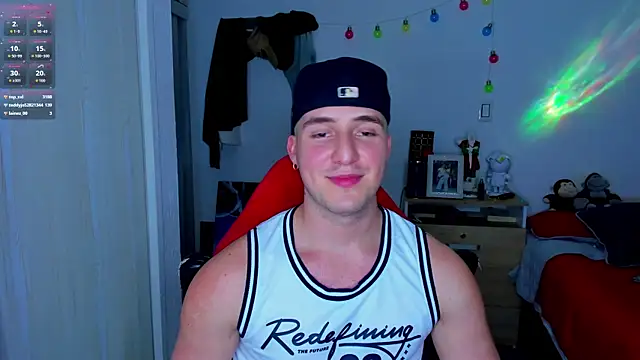 Snapshot of liam_oficial02 chatting on 12/12/24, 06:57 liam oficial02 online show from 12/12/24, 06:57