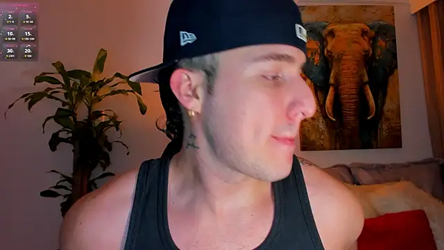 Snapshot of liam_oficial02 chatting on 03/15/25, 03:18 liam oficial02 online show from 03/15/25, 03:18