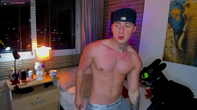 liam oficial02 online show from 03/04/26, 03:01