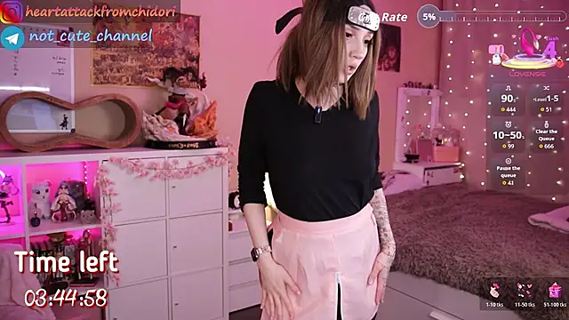 yourcutewaifu online show from 10/20/25, 08:20