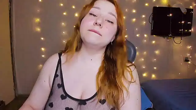 Snapshot of Milafoxxxy chatting on 01/21/25, 11:35 Milafoxxxy online show from 01/21/25, 11:35