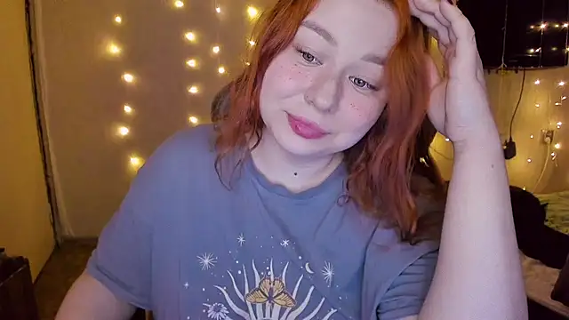 Snapshot of Milafoxxxy chatting on 02/08/25, 08:21 Milafoxxxy online show from 02/08/25, 08:21