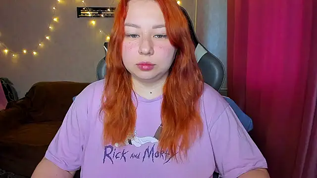 Snapshot of Milafoxxxy chatting on 09/23/25, 06:49 Milafoxxxy online show from 09/23/25, 06:49