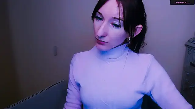 Snapshot of AmandaSell chatting on 02/04/25, 08:24 AmandaSell online show from 02/04/25, 08:24