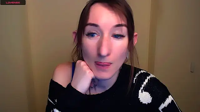 Snapshot of AmandaSell chatting on 02/27/25, 11:41 AmandaSell online show from 02/27/25, 11:41