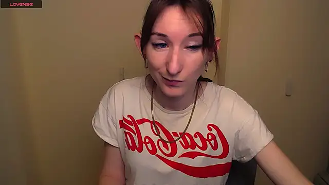 Snapshot of AmandaSell chatting on 03/04/25, 11:29 AmandaSell online show from 03/04/25, 11:29