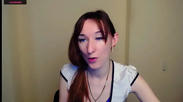 Snapshot of AmandaSell chatting on 03/18/25, 11:19 AmandaSell online show from 03/18/25, 11:19