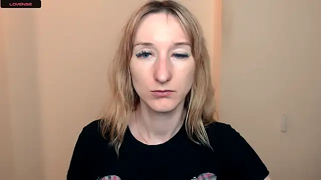 Snapshot of AmandaSell chatting on 09/11/25, 07:30 AmandaSell online show from 09/11/25, 07:30