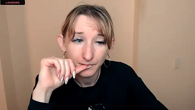 Snapshot of AmandaSell chatting on 09/18/25, 07:32 AmandaSell online show from 09/18/25, 07:32