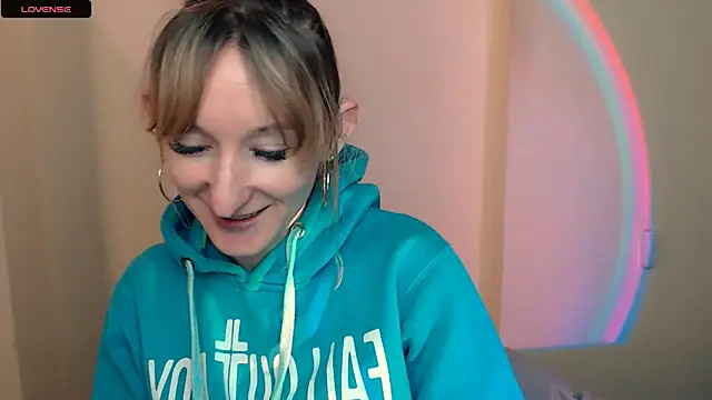 Snapshot of AmandaSell chatting on 09/30/25, 07:13 AmandaSell online show from 09/30/25, 07:13