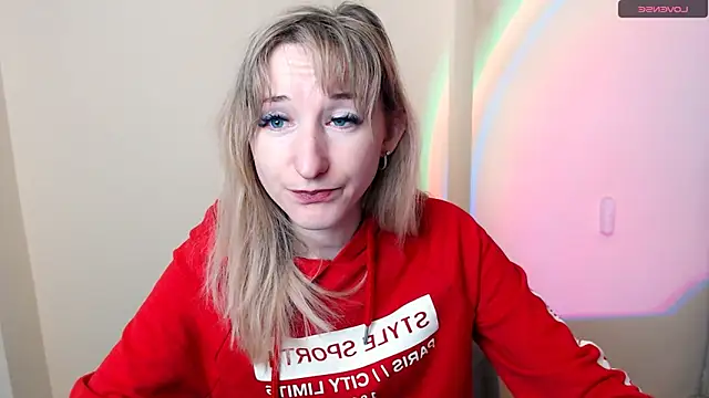 Snapshot of AmandaSell chatting on 04/25/26, 06:49 AmandaSell online show from 04/25/26, 06:49