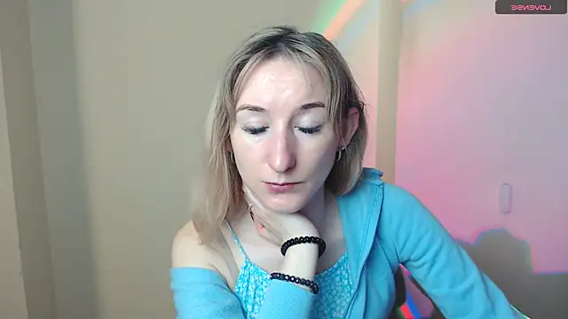Snapshot of AmandaSell chatting on 05/25/26, 06:19 AmandaSell online show from 05/25/26, 06:19