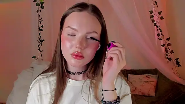 MishkaMe online show from 02/09/25, 04:40