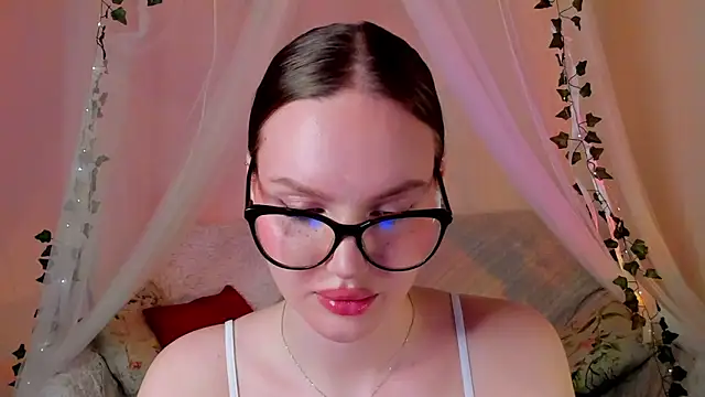 MishkaMe online show from 03/16/25, 04:56