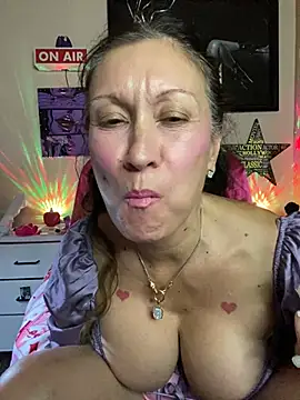Snapshot of TheDime chatting on 05/28/26, 05:27 TheDime online show from 05/28/26, 05:27