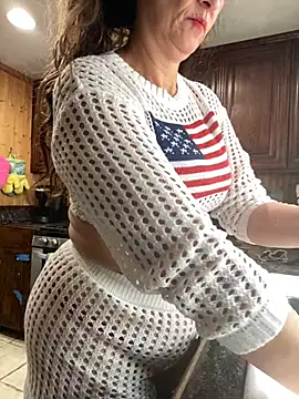 Snapshot of TheDime chatting on 07/10/26, 03:25 TheDime online show from 07/10/26, 03:25