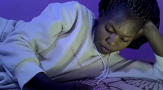 Snapshot of Cute_tamara chatting on 12/08/24, 05:01 Cute tamara online show from 12/08/24, 05:01