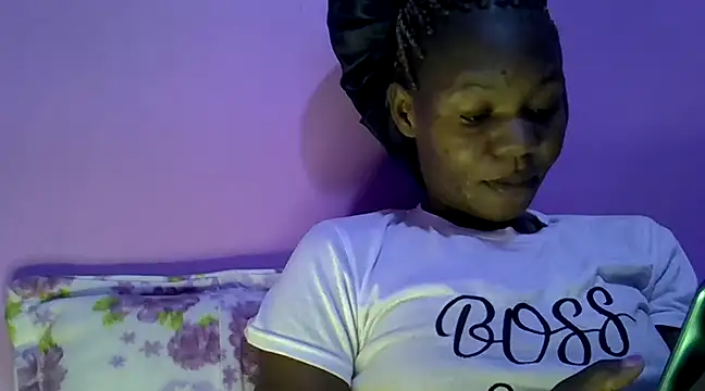 Snapshot of Cute_tamara chatting on 12/12/24, 11:58 Cute tamara online show from 12/12/24, 11:58