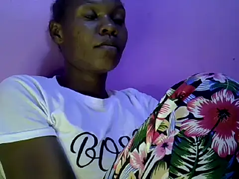 Snapshot of Cute_tamara chatting on 01/15/25, 06:40 Cute tamara online show from 01/15/25, 06:40